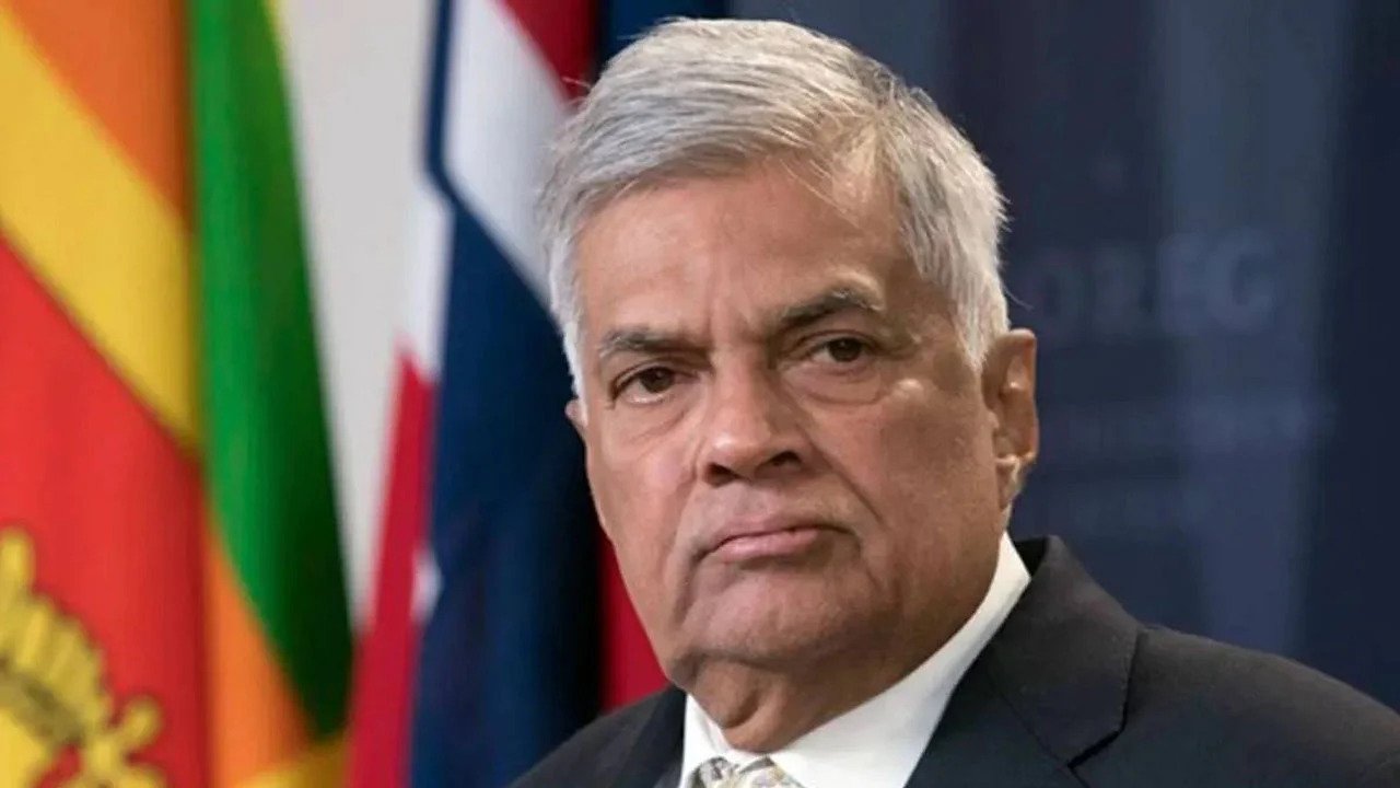 Ranil called Sirasa thrice to correct news report