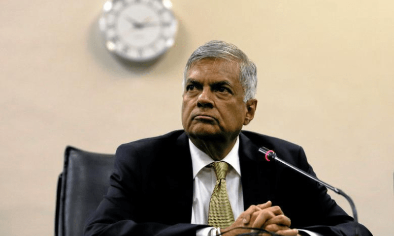 Solar panels suggested to Buddhist clergy by Ranil