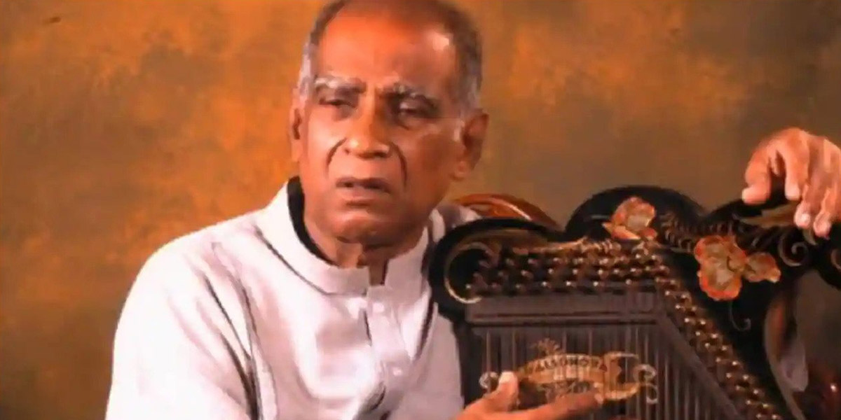 අමරදේව  ප්‍රණාම