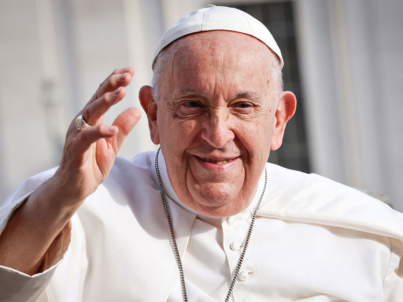 Pope Francis Opens Door to Blessings for Same-Sex Couples