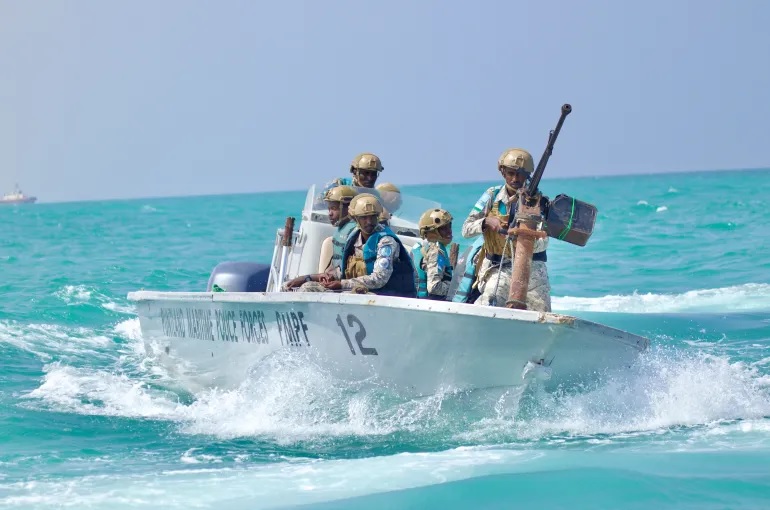 Somali Pirates take Bangla Carrirer